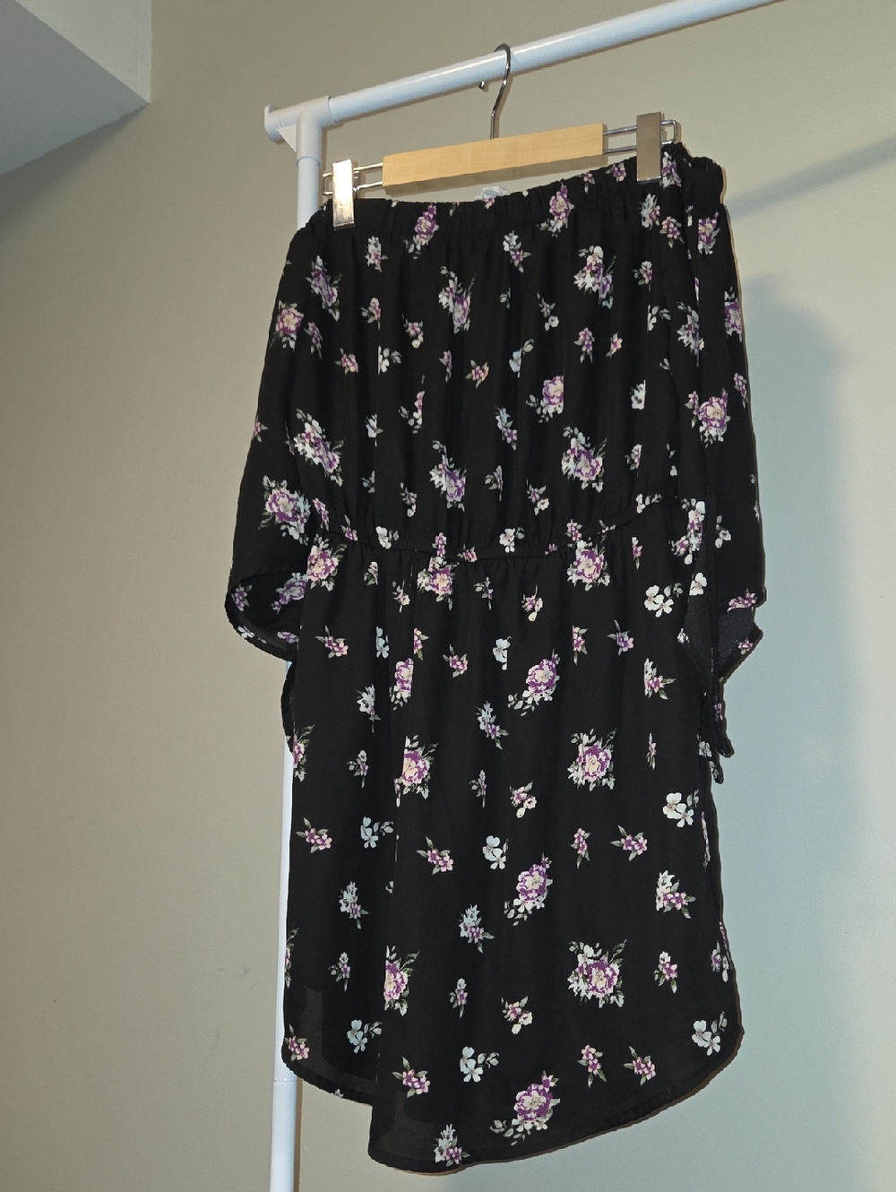 Ardene Black Floral Off-Shoulder Top with Purple & White Flowers
